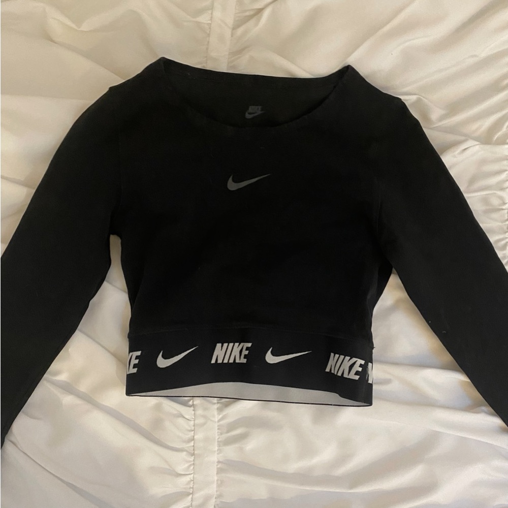 NIKE long sleeve tight shirt